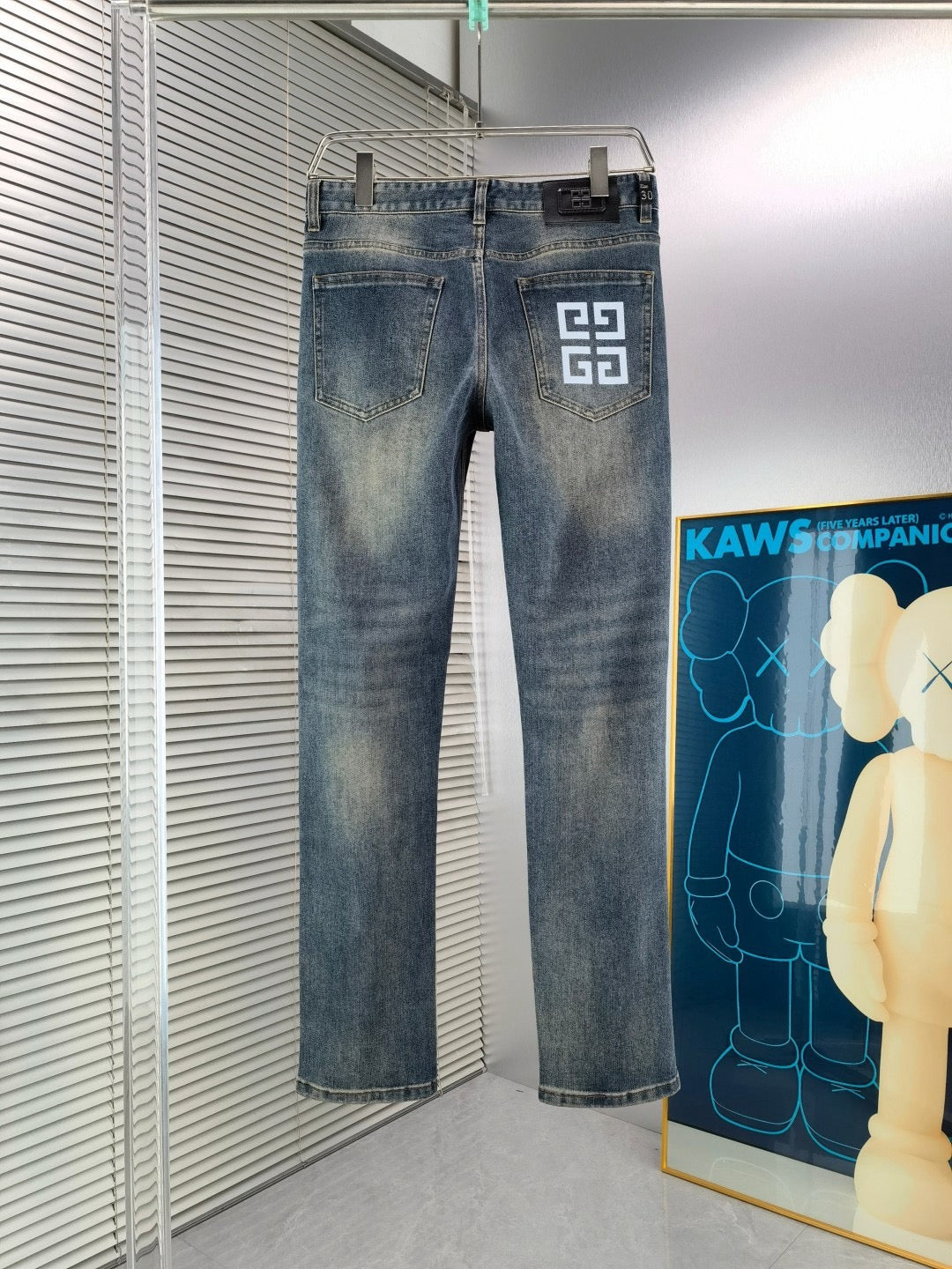 Givenchy 2026 new embroidered jeans