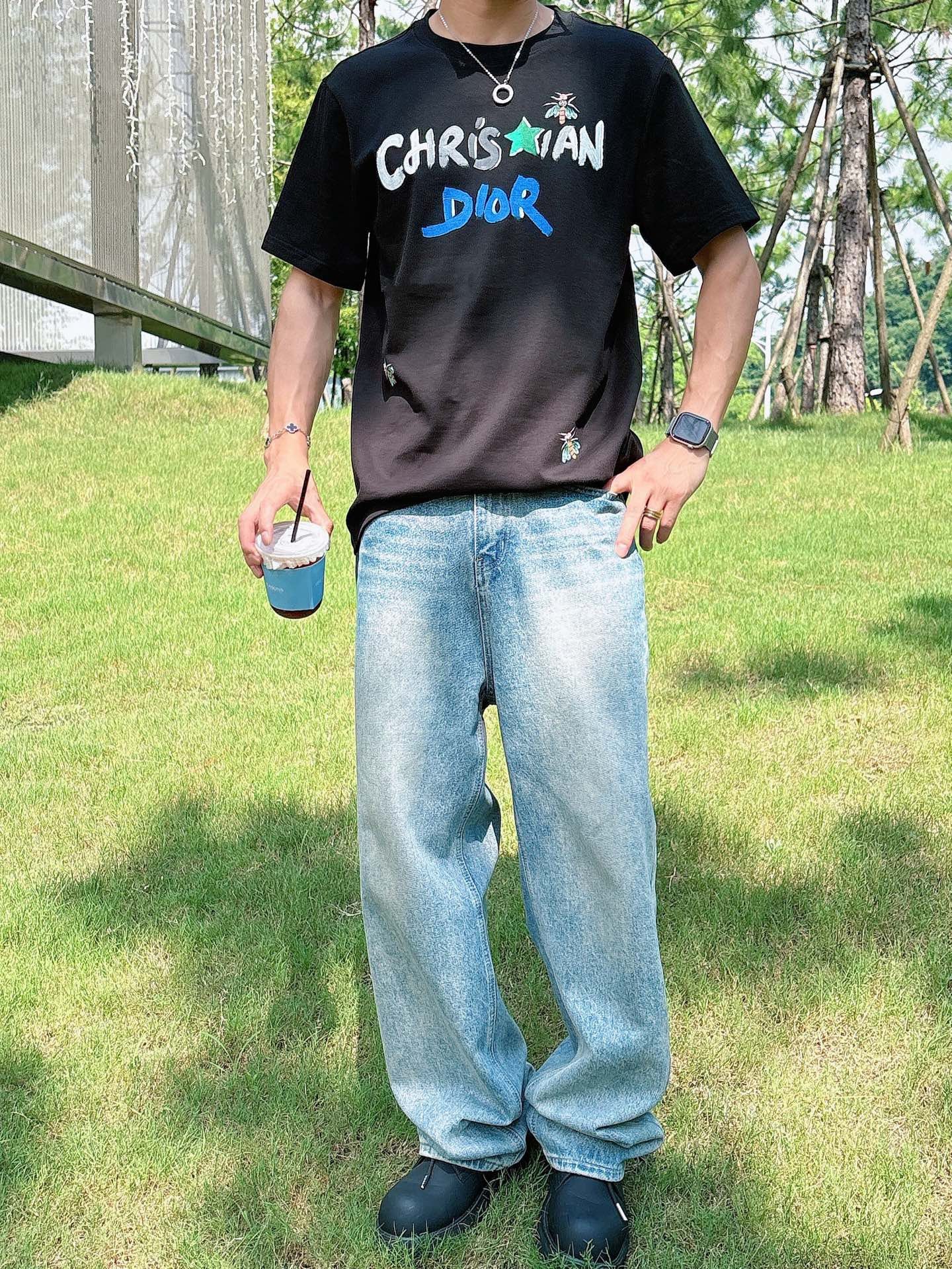 Dior exclusively provides new original men's casual short sleeves