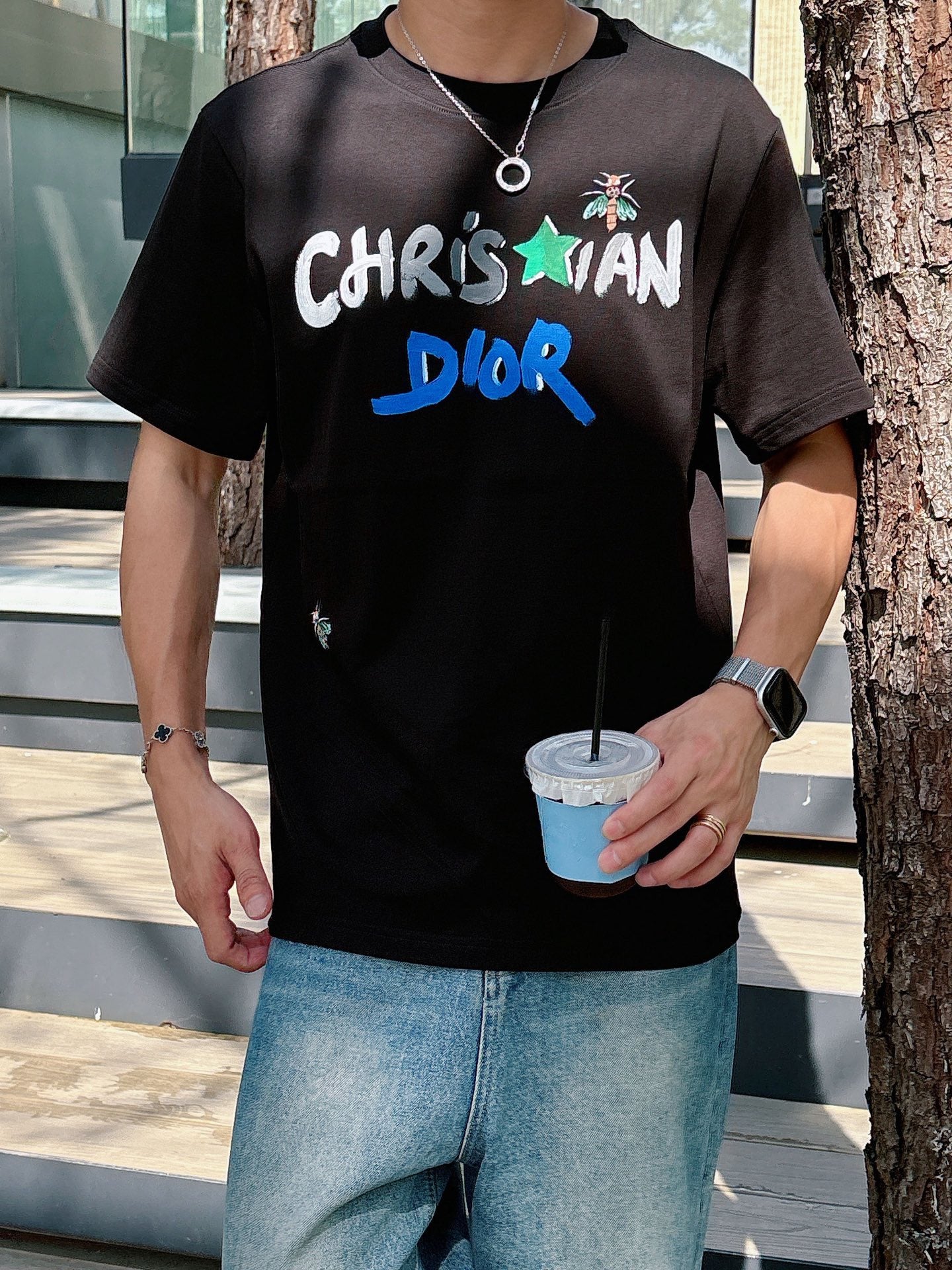 Dior exclusively provides new original men's casual short sleeves