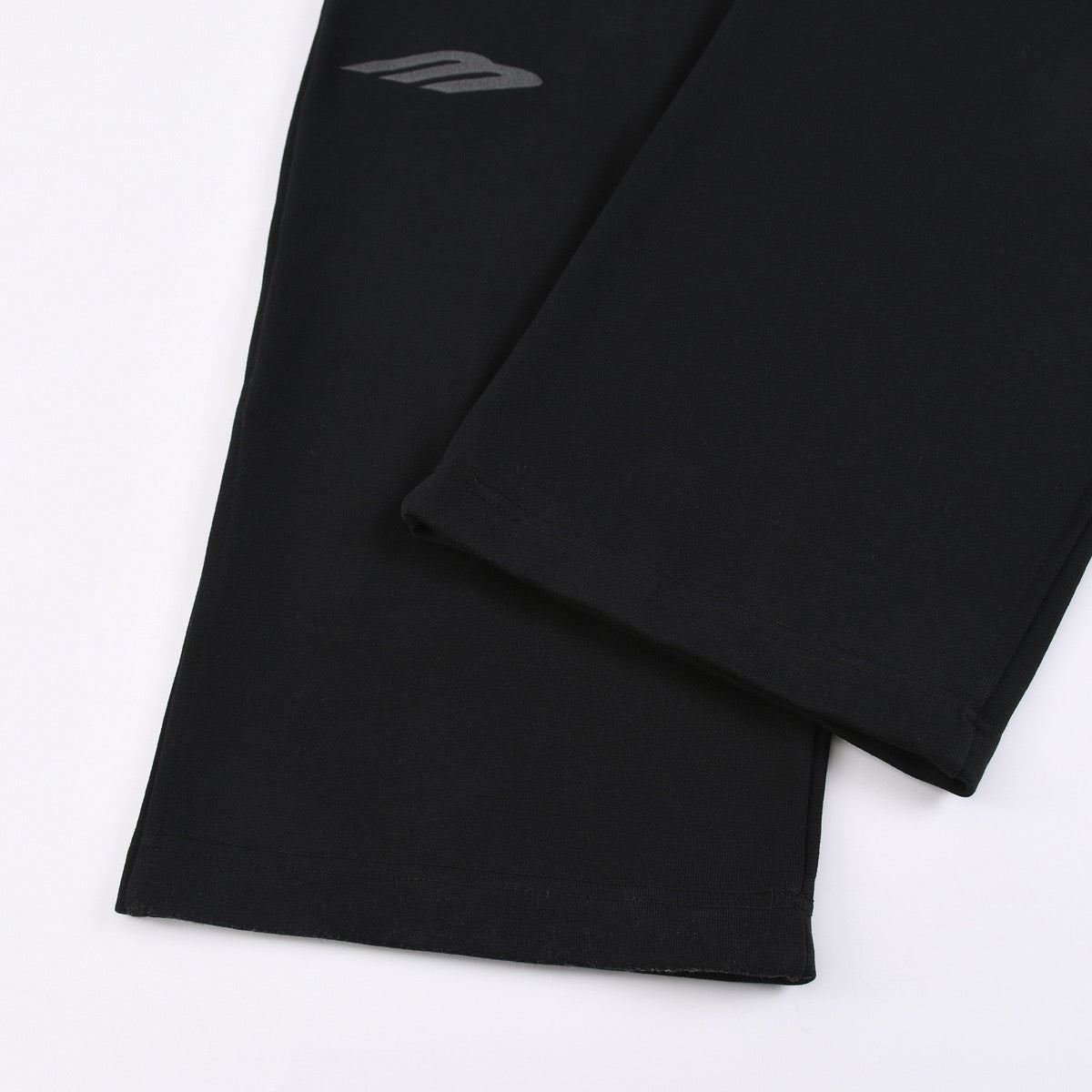 Balenciaga BASKETBALL sports shorts loose version, same style for men and women